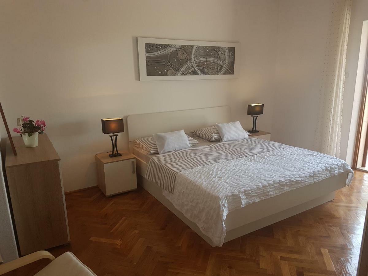 Apartments Podbarje Бол Экстерьер фото